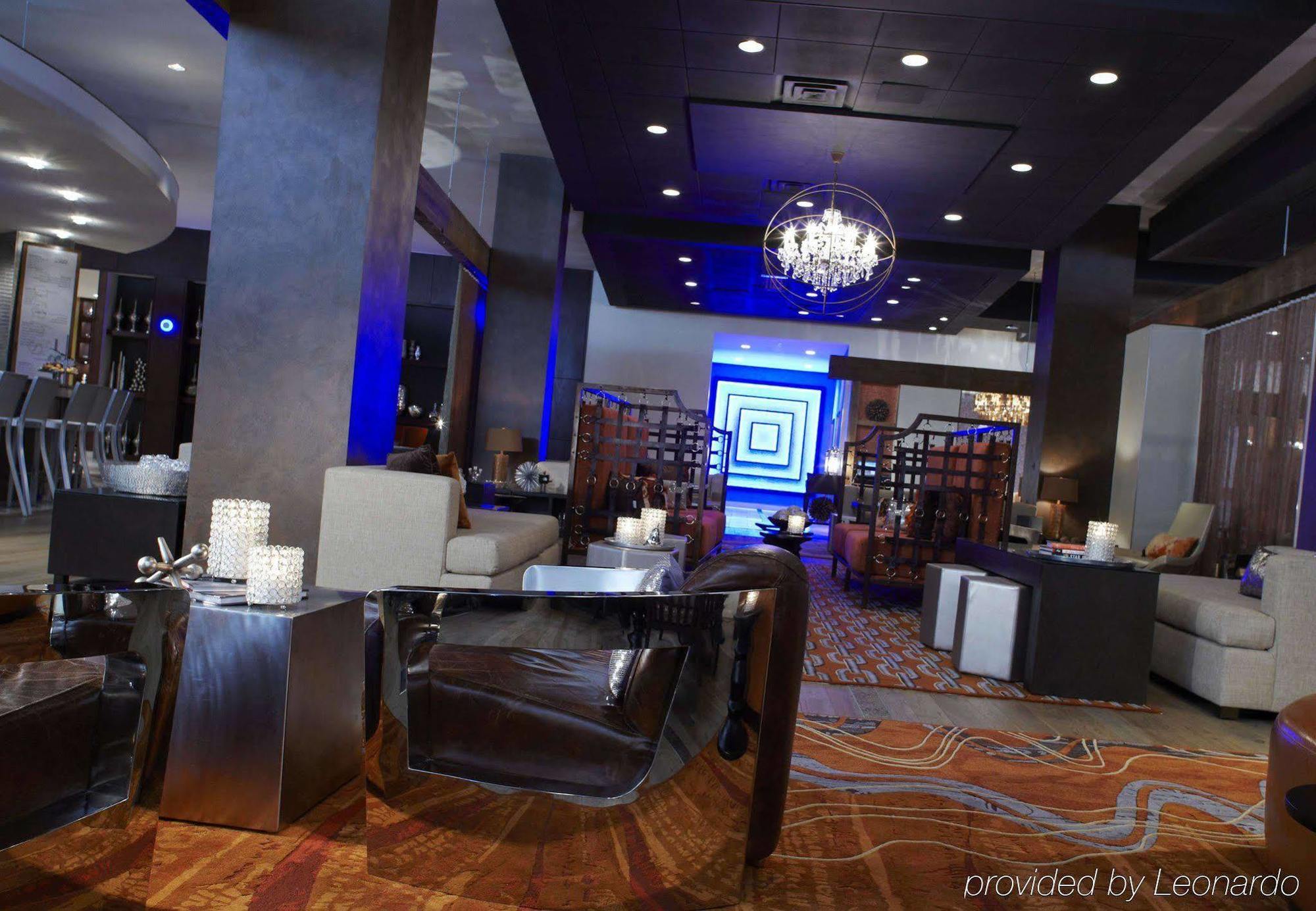 Renaissance St. Louis Airport 4*