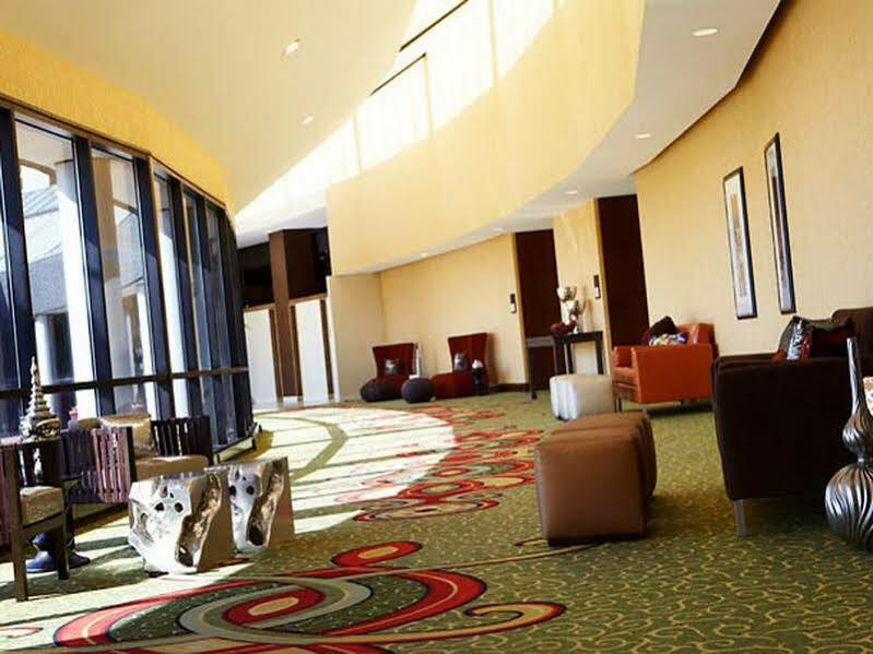 Renaissance St. Louis Airport Hotel 4*